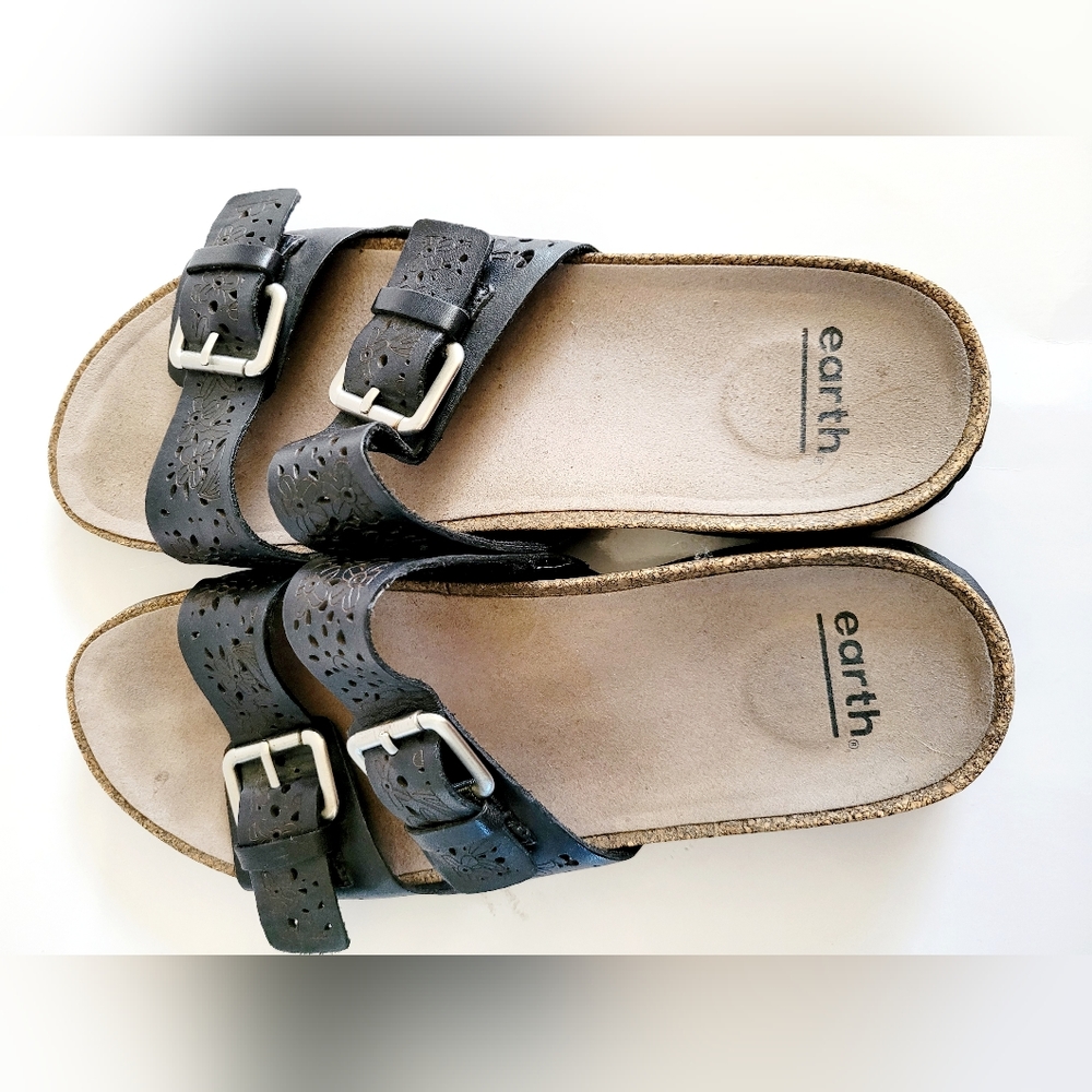 Earth Sand Antigua Women's Perforated Genuine Leather Slide Sandals Black US 9.5 - Picture 5 of 16